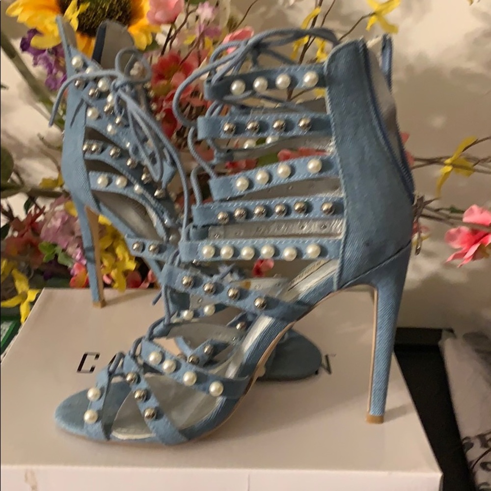 Jeans Strap Heals